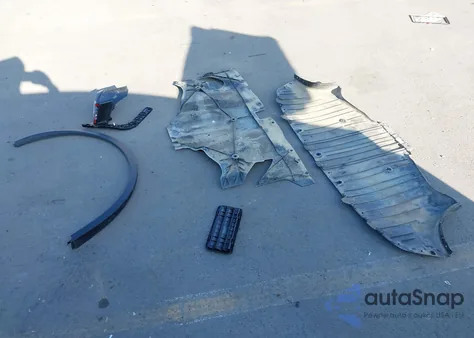 2023 Tesla Model Y Awd/Long Range Dual Motor All-Wheel Drive from USA, damaged, VIN 7SAYGDEEXPF959687